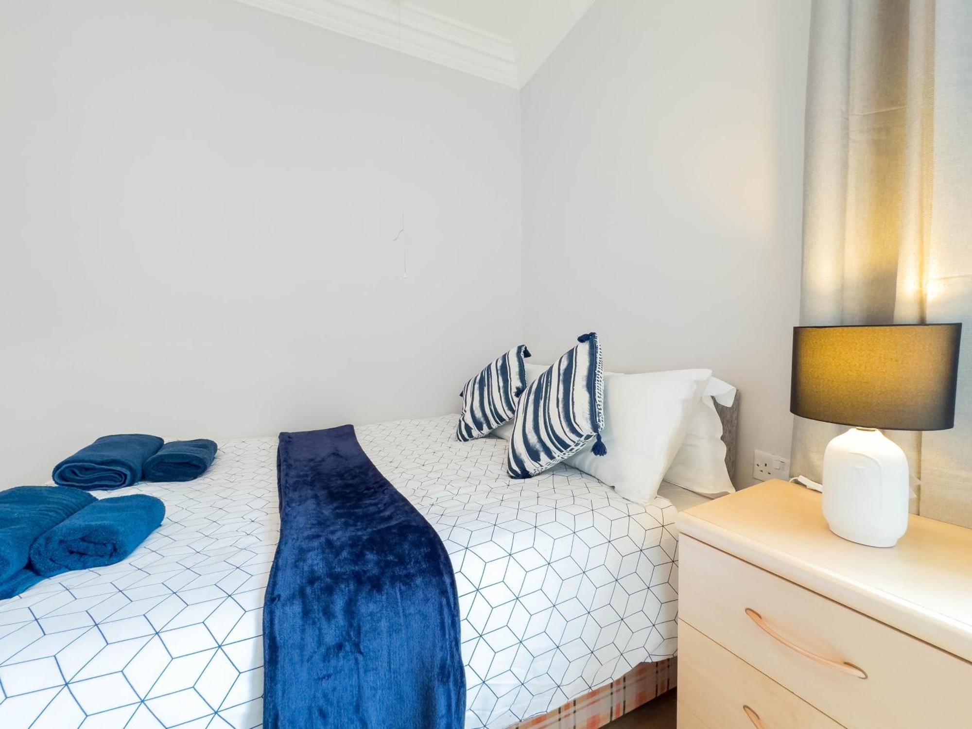 2 Bedroom Apartment Southend-On-Sea Dış mekan fotoğraf