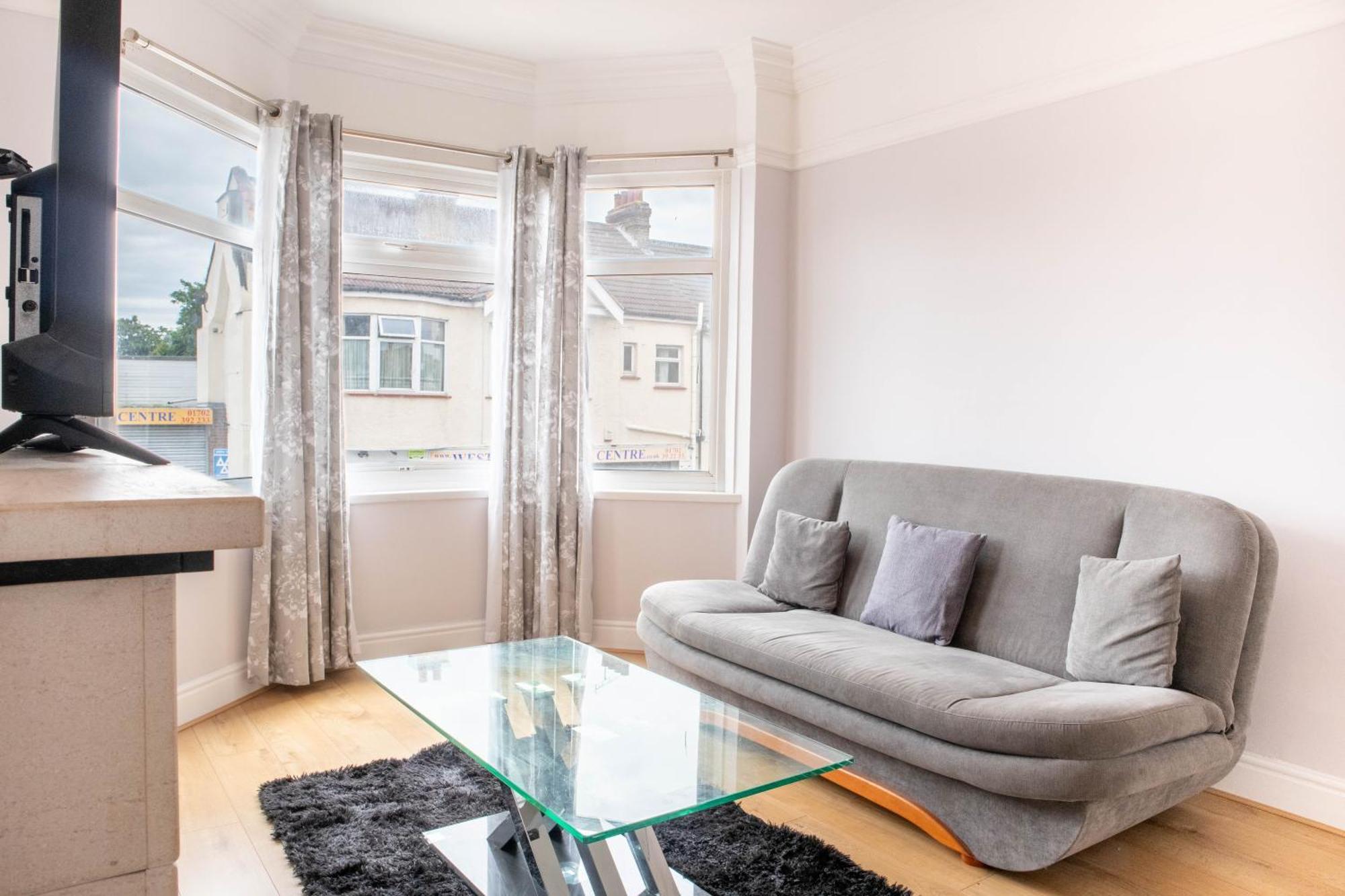 2 Bedroom Apartment Southend-On-Sea Dış mekan fotoğraf