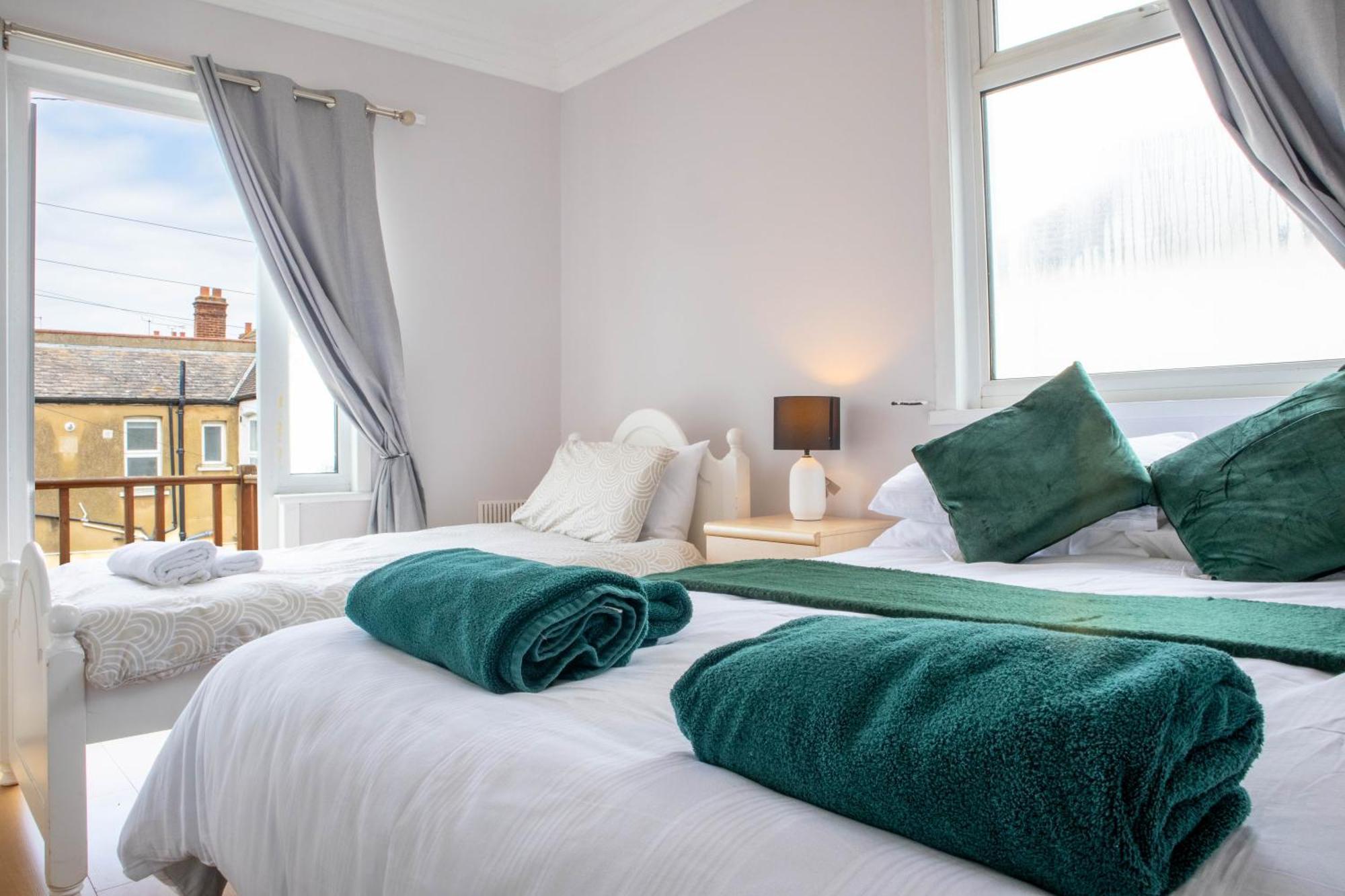 2 Bedroom Apartment Southend-On-Sea Dış mekan fotoğraf